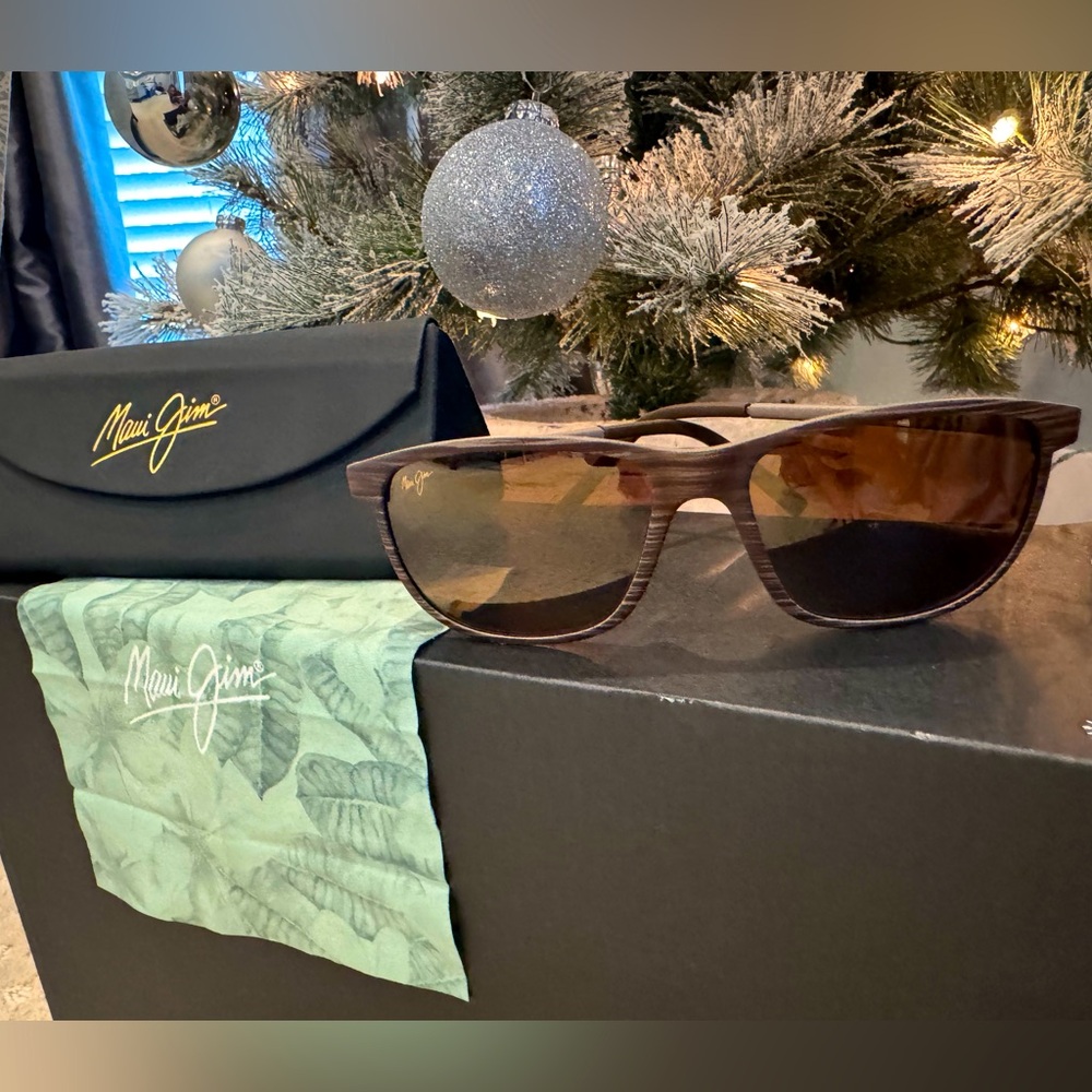 Maui Jim Lele Kawa polarized sunglasses made with carbon fiber, in box